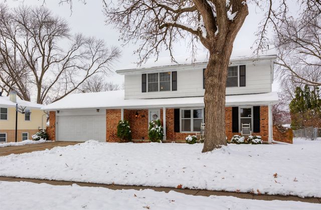 4112 75th Street, Urbandale, IA 50322