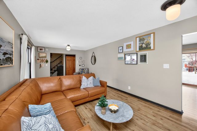 4112 75th Street, Urbandale, IA 50322