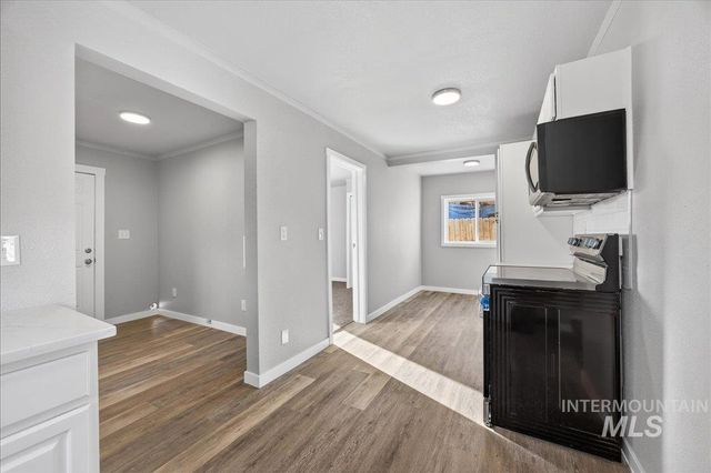 119 Holly St, Caldwell, ID 83605