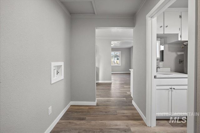 119 Holly St, Caldwell, ID 83605