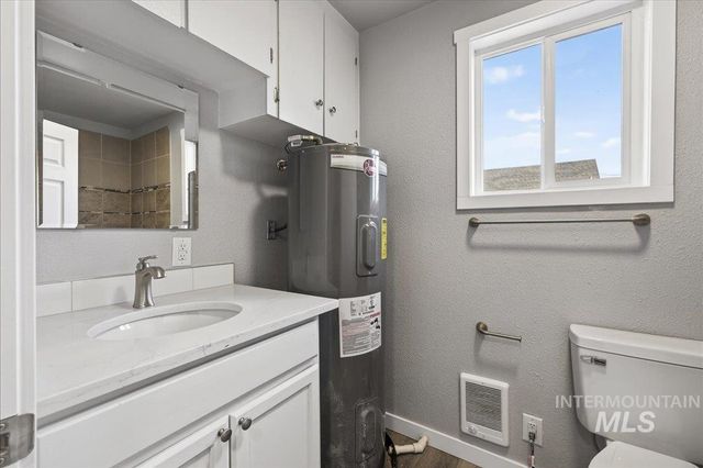 119 Holly St, Caldwell, ID 83605