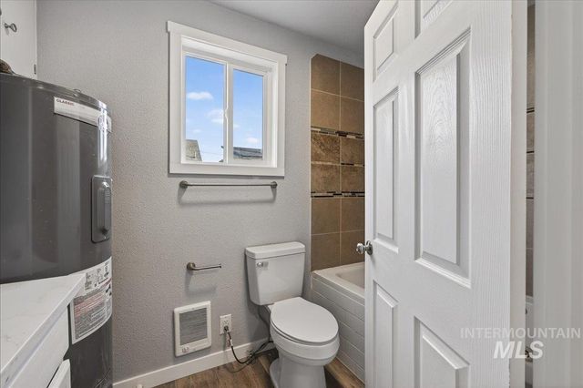 119 Holly St, Caldwell, ID 83605