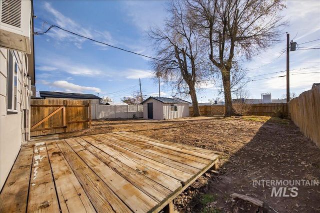 119 Holly St, Caldwell, ID 83605