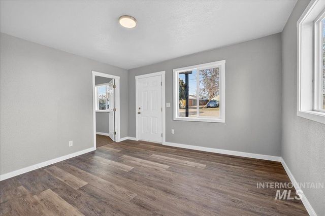 119 Holly St, Caldwell, ID 83605