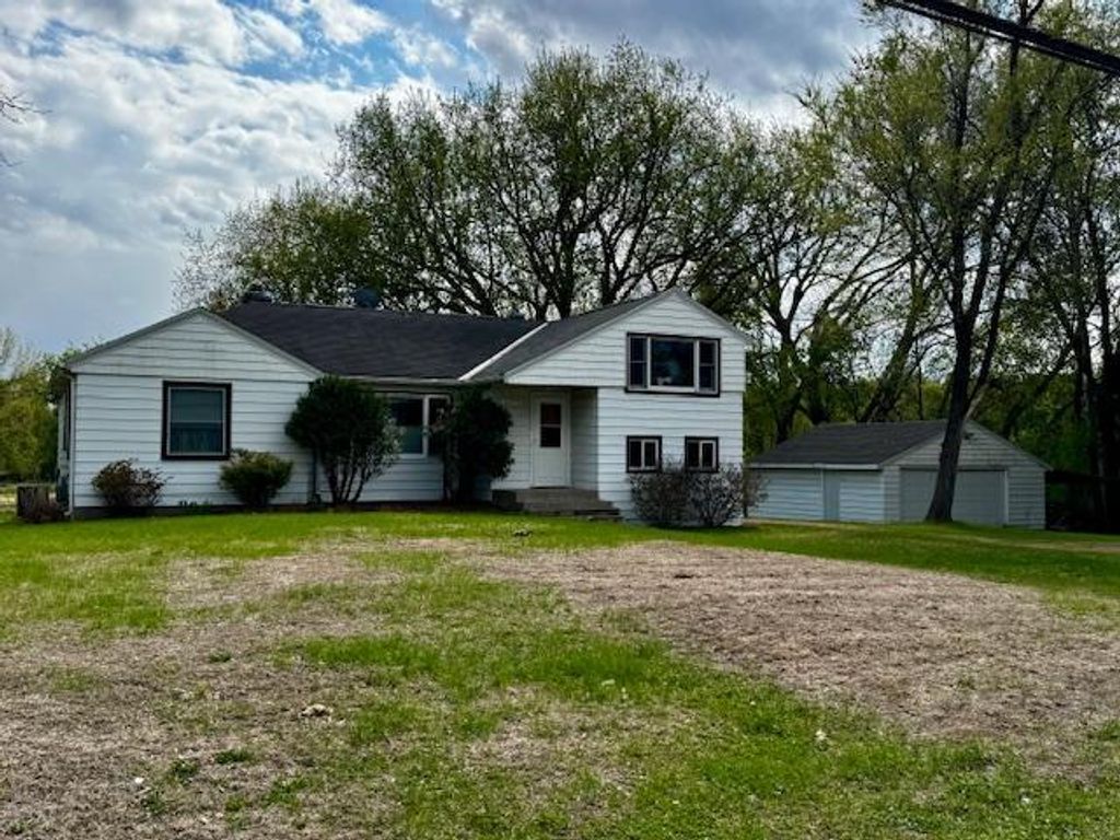 10715 Old County Road 15, Plymouth, MN 55441 — exterior