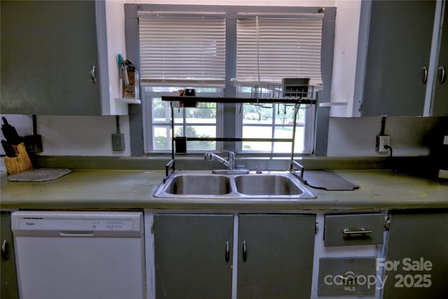515 Upper Spencer Mountain Road, Stanley, NC 28164