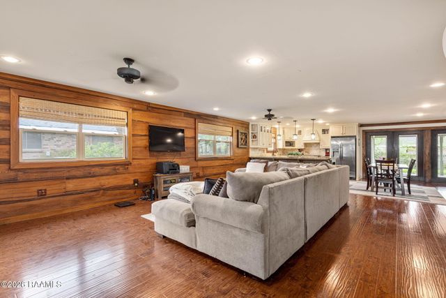 817 Omega Drive, Lafayette, LA 70506