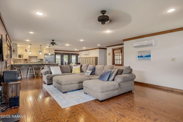 817 Omega Drive, Lafayette, LA 70506