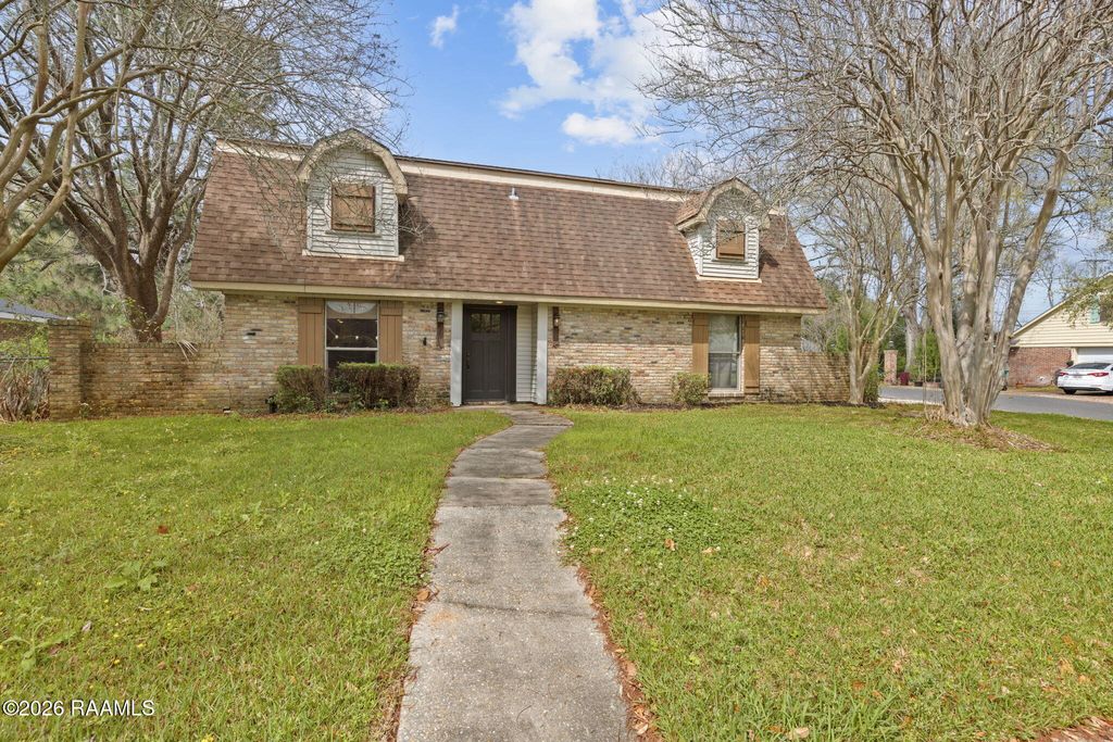 817 Omega Drive, Lafayette, LA 70506
