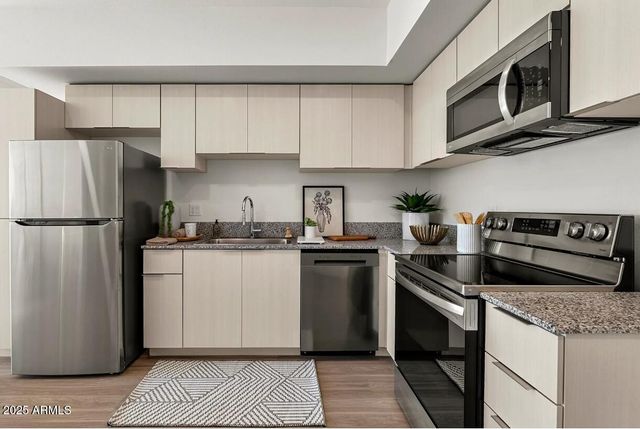 9275 N 29TH Avenue 2, Phoenix, AZ 85051