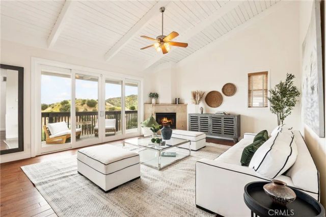 8462 Hillcroft Drive, West Hills, CA 91304