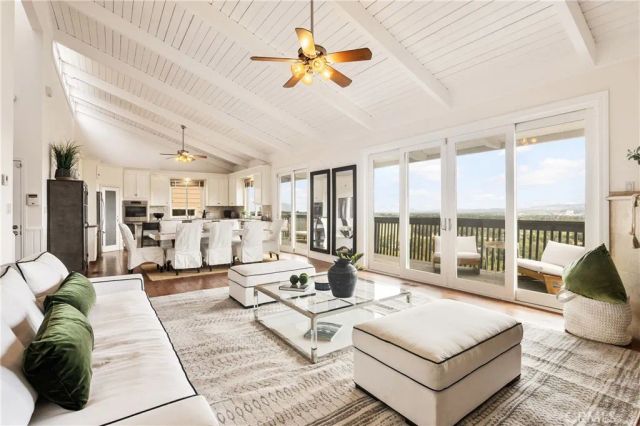 8462 Hillcroft Drive, West Hills, CA 91304