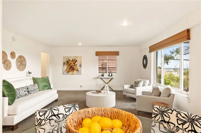 8462 Hillcroft Drive, West Hills, CA 91304