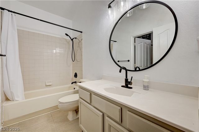 8301 Boseck Drive 238, Las Vegas, NV 89145