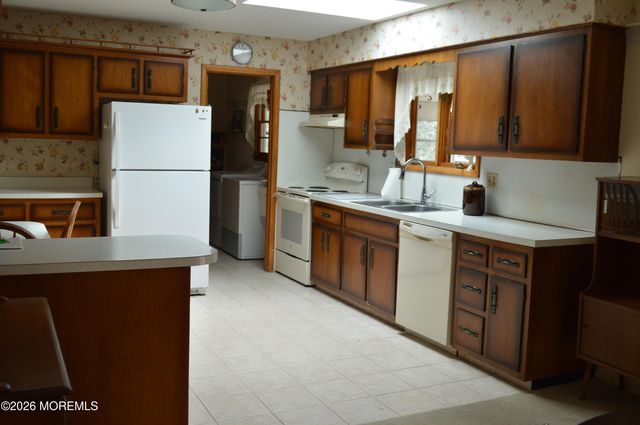 211 Wells Mills Road, Waretown, NJ 08758