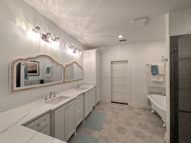 805 County Road 3802, Bullard, TX 75757