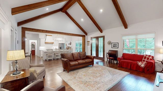 805 County Road 3802, Bullard, TX 75757