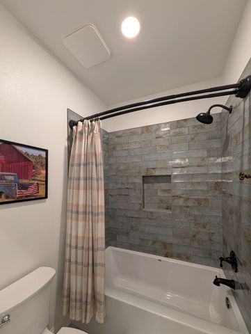 805 County Road 3802, Bullard, TX 75757