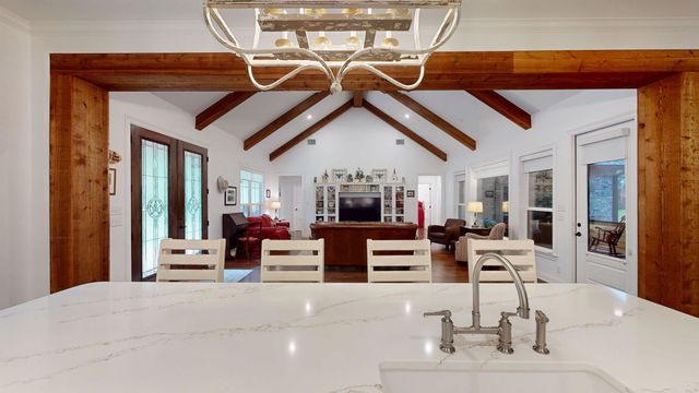 805 County Road 3802, Bullard, TX 75757