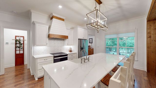 805 County Road 3802, Bullard, TX 75757