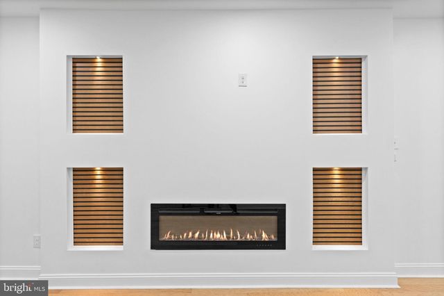 7331 E WALNUT LN, Philadelphia, PA 19138