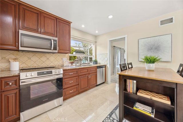 4962 E Glenview, Anaheim, CA 92807