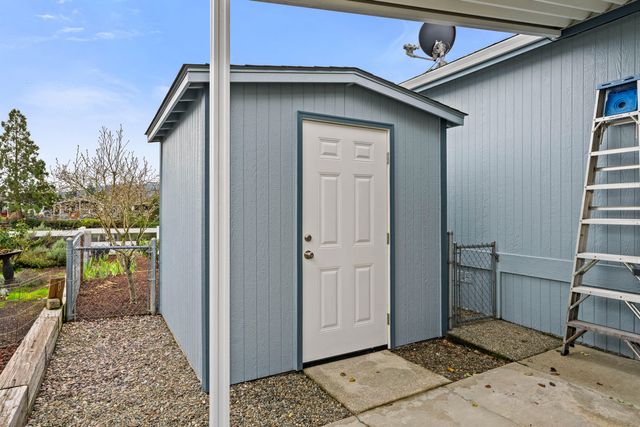 183 Kingsley Drive, Grants Pass, OR 97526