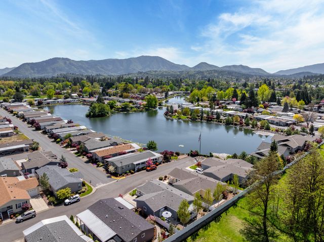 183 Kingsley Drive, Grants Pass, OR 97526