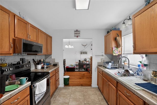 624 Chamberlain St, Corpus Christi, TX 78404