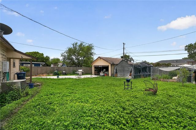 624 Chamberlain St, Corpus Christi, TX 78404