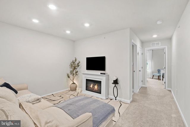 50 ROSE HILL WAY, Aston, PA 19014