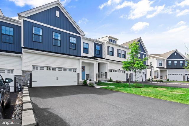 50 ROSE HILL WAY, Aston, PA 19014