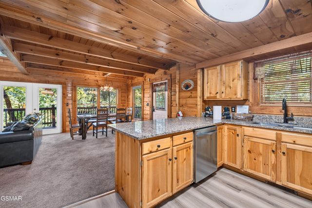 550 Wildwood Forest Way, Sevierville, TN 37876