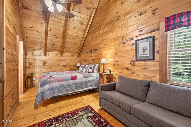 550 Wildwood Forest Way, Sevierville, TN 37876
