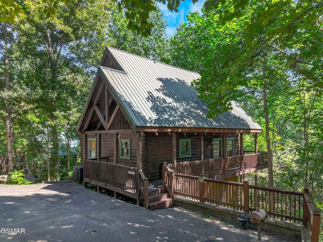 550 Wildwood Forest Way, Sevierville, TN 37876