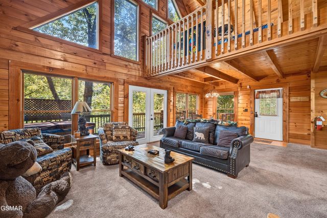 550 Wildwood Forest Way, Sevierville, TN 37876