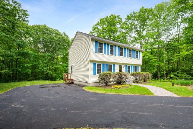 43 Sage Court, Goffstown, NH 03045