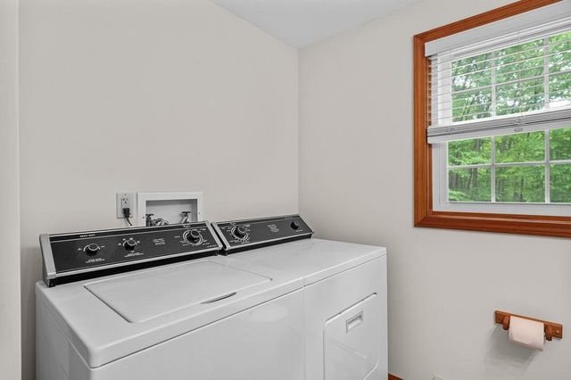 43 Sage Court, Goffstown, NH 03045