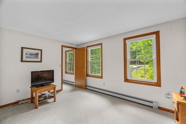 43 Sage Court, Goffstown, NH 03045