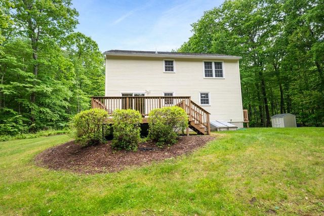 43 Sage Court, Goffstown, NH 03045