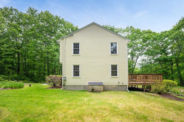 43 Sage Court, Goffstown, NH 03045