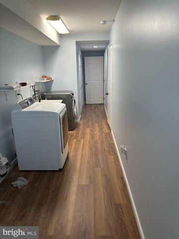 9242 CAMBRIDGE ST, Philadelphia, PA 19114