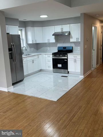 9242 CAMBRIDGE ST, Philadelphia, PA 19114