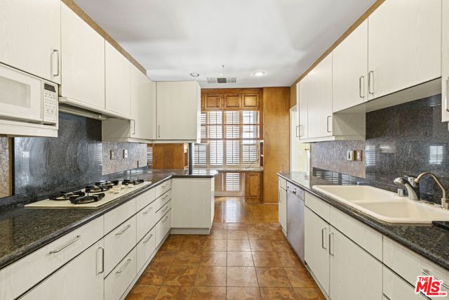 10580 Wilshire Boulevard 17NE, Los Angeles, CA 90017