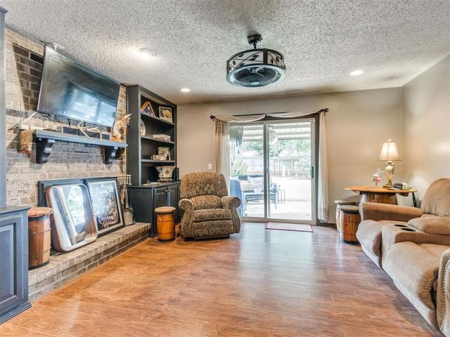 752 Red Oak Terrace, Edmond, OK 73003