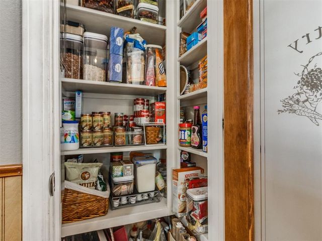 752 Red Oak Terrace, Edmond, OK 73003