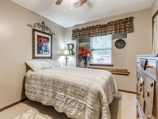 752 Red Oak Terrace, Edmond, OK 73003