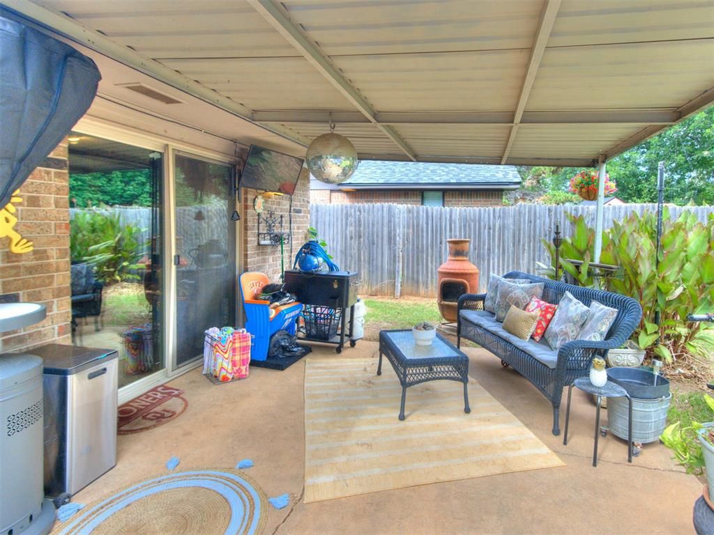 752 Red Oak Terrace, Edmond, OK 73003