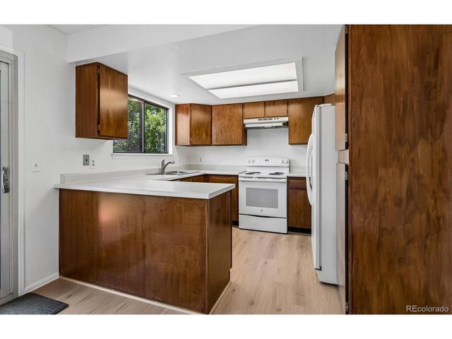 8954 S Round Rock St, Littleton, CO 80126
