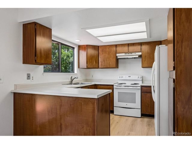 8954 S Round Rock St, Littleton, CO 80126